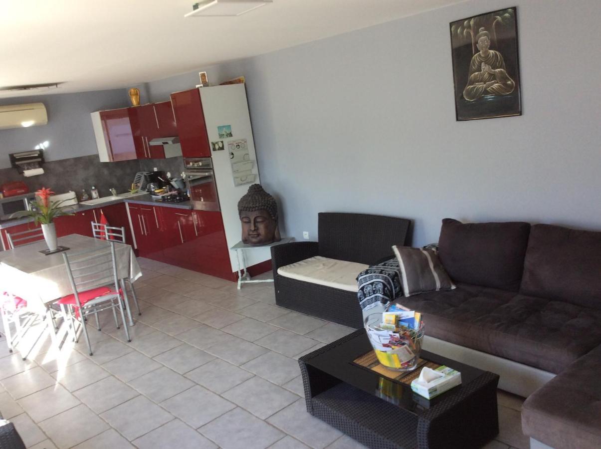 Les Clematites Apartment Donzere Exterior photo